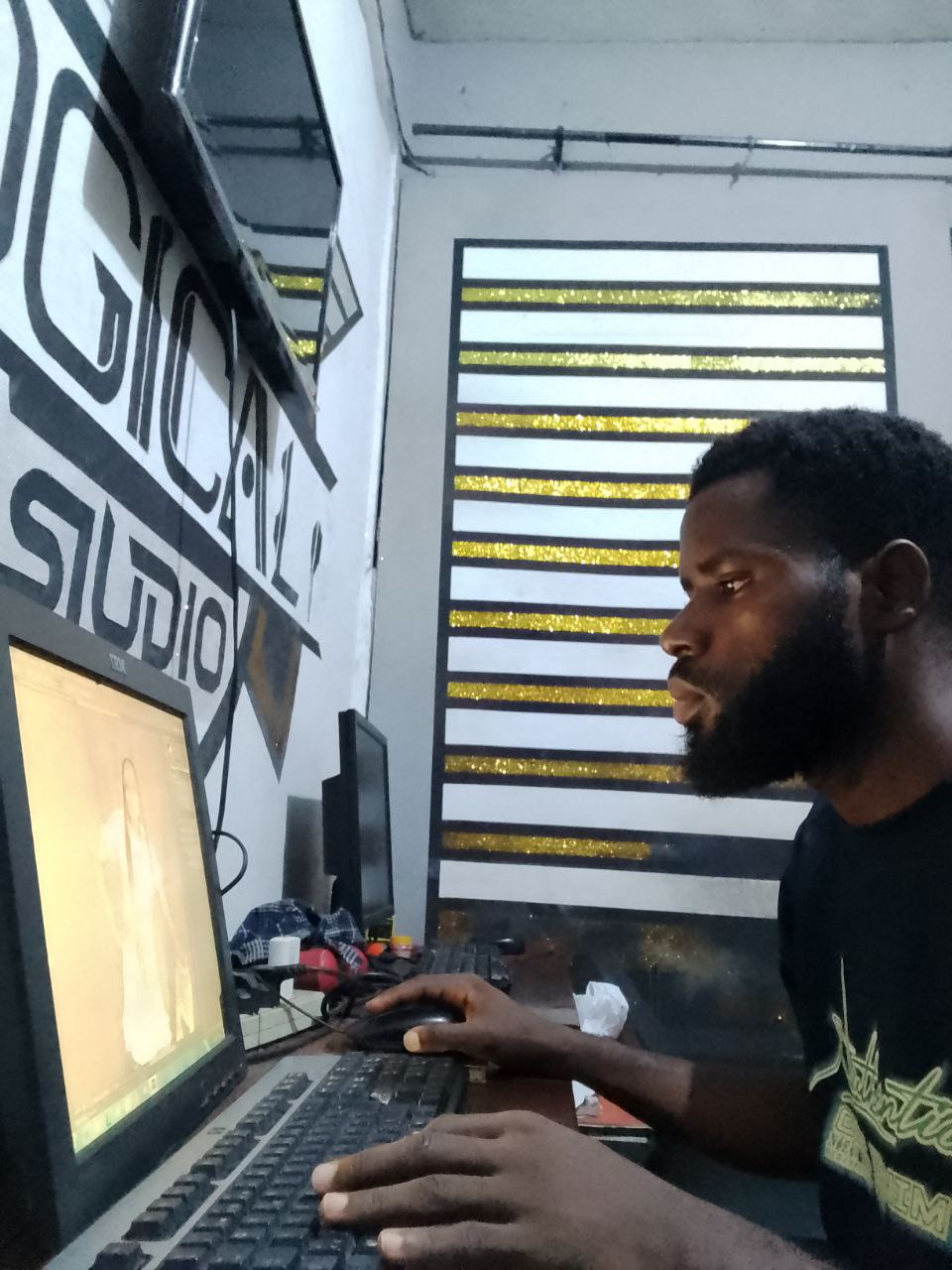 Why Most Business Websites Fail at Storytelling (And How to Fix It) Joshua Aluaye Ohiole